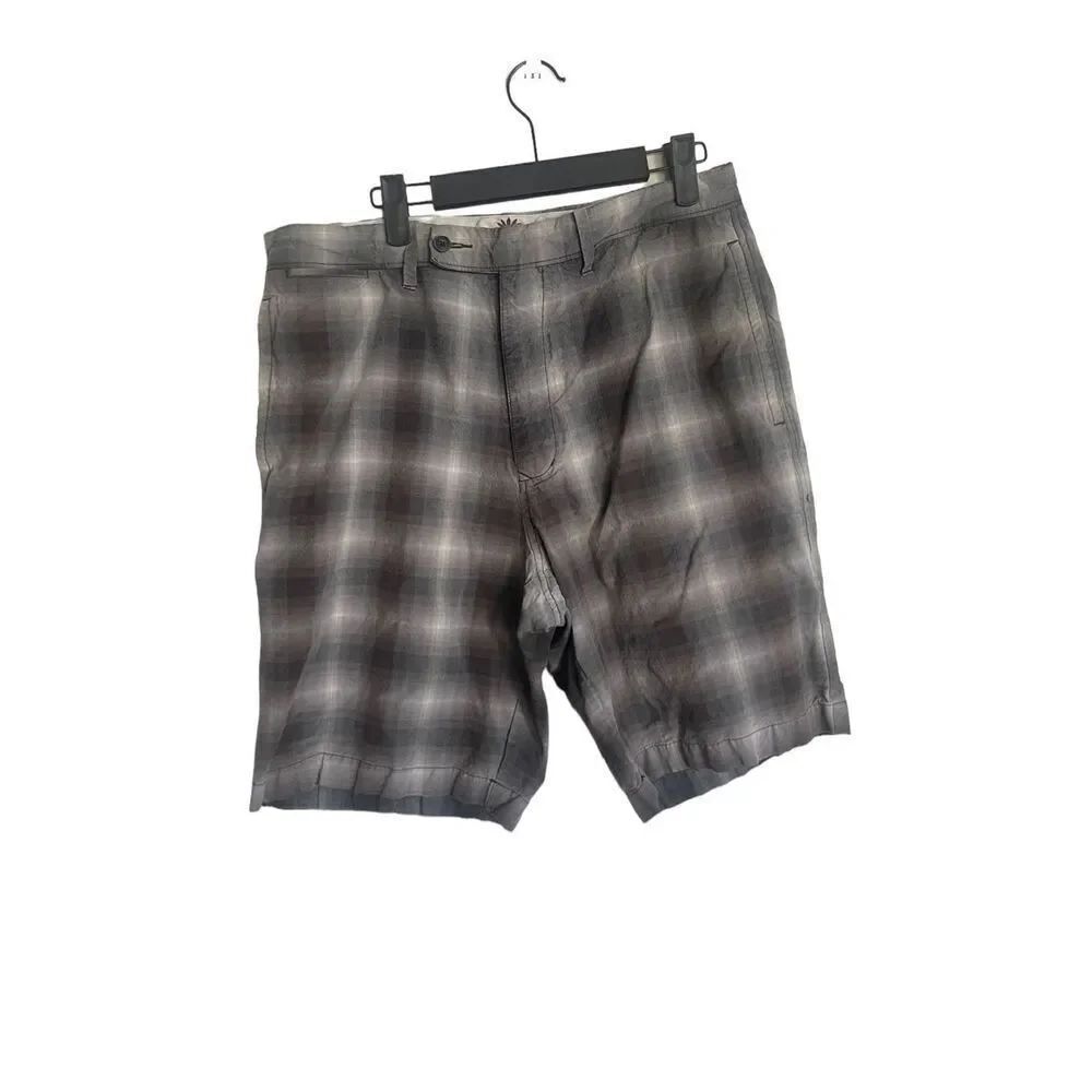 Tommy Bahama Mens Gray White Plaid Silk Blend Casual Shorts Size 33